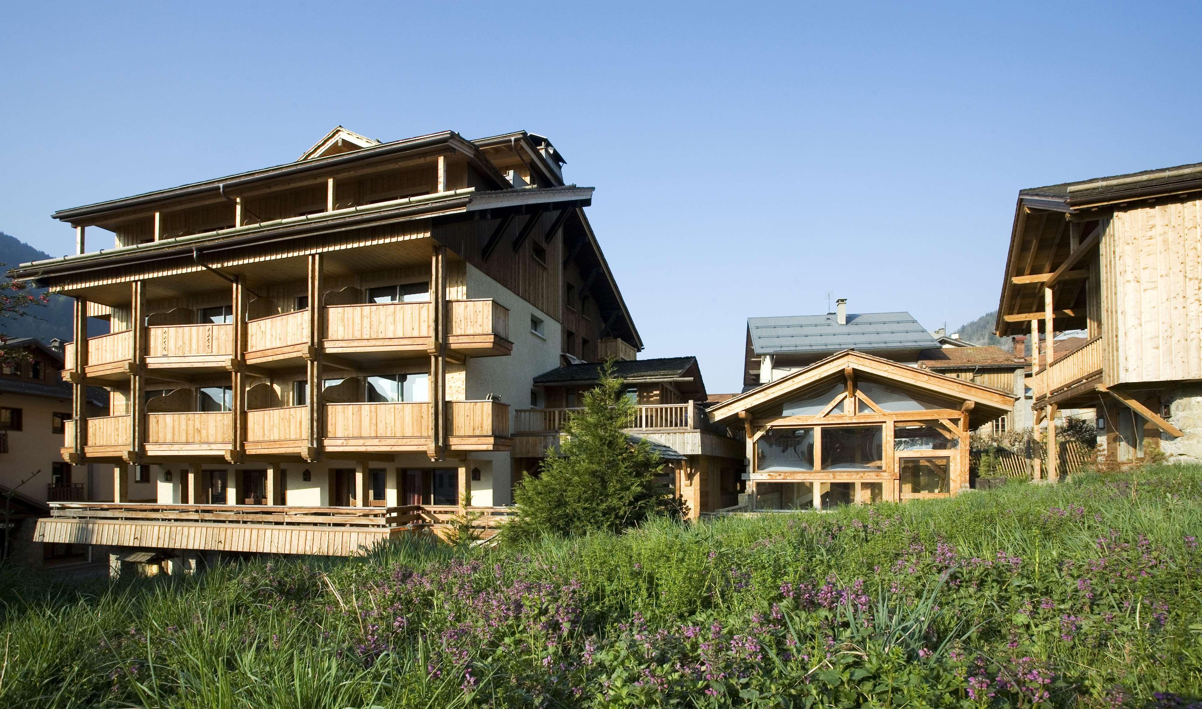 Best Western Chalet Les Saytels Le Grand-Bornand Exteriör bild